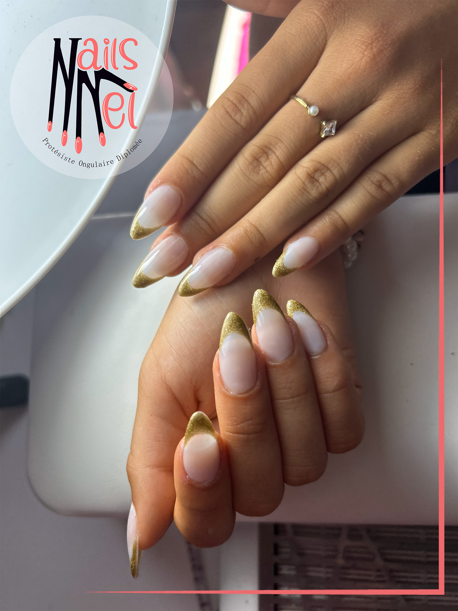pose américaine réalisée à Hénin-Beaumont par Mélanie, prothésiste ongulaire, rose pale et dorure